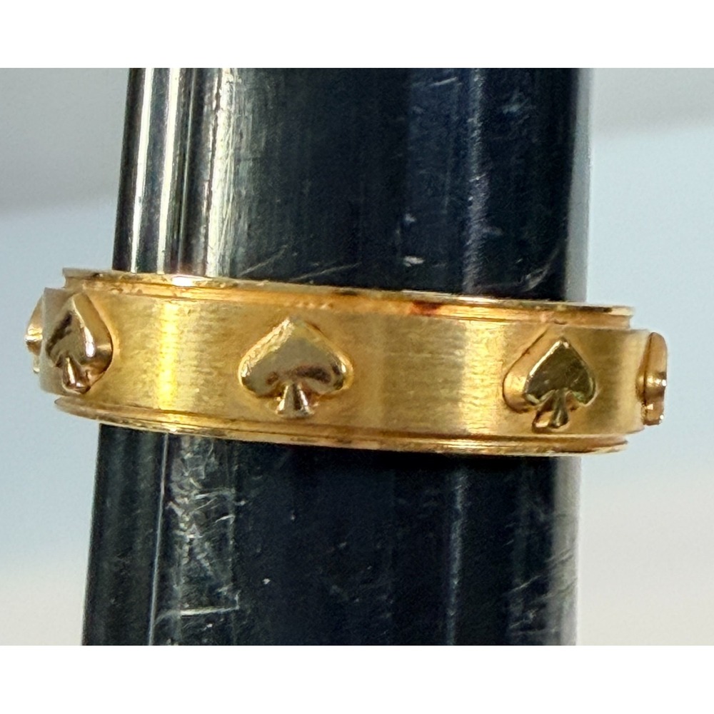 Kate Spade Gold Tone Spade Logo Band Ring Size 6 Designer Fashion Jewelry